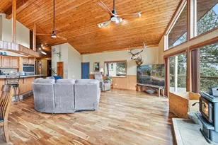 4730 W Griffin Creek Rd, Medford, OR 97501 - Photo 14