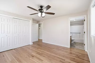 512 Village Drive, Central Point, OR 97502 - Photo 16