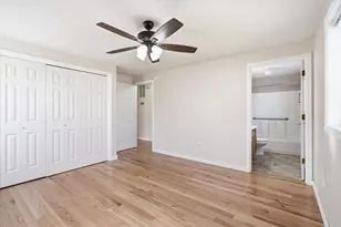 512 Village Dr, Central Point, OR 97502 - Photo 16