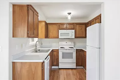 512 Village Drive, Central Point, OR 97502 - Photo 10