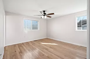 512 Village Dr, Central Point, OR 97502 - Photo 12