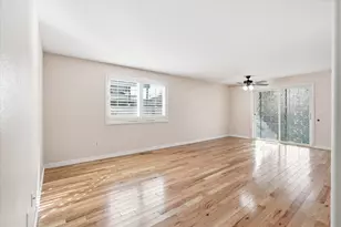 512 Village Dr, Central Point, OR 97502 - Photo 6