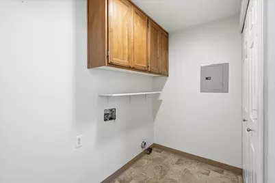 512 Village Drive, Central Point, OR 97502 - Photo 14