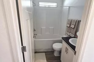 3555 S Pacific Hwy, Medford, OR 97501 - Photo 18