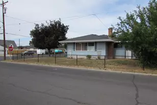 110 NE Idlewood St, Prineville, OR 97754 - Photo 4