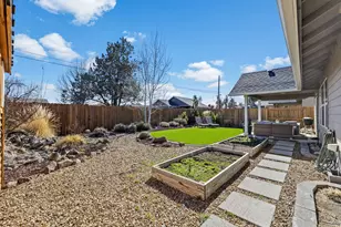 280 NW 33rd St, Redmond, OR 97756 - Photo 28