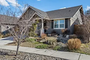 280 NW 33rd St, Redmond, OR 97756 - Photo 2