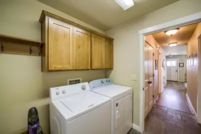 411 NW 25th Street, Redmond, OR 97756 - Photo 14