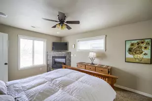 411 NW 25th St, Redmond, OR 97756 - Photo 20