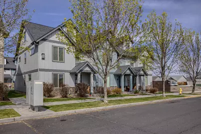 411 NW 25th Street, Redmond, OR 97756 - Photo 4