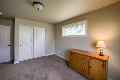 411 NW 25th Street, Redmond, OR 97756 - Photo 26