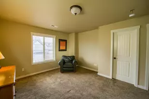 411 NW 25th St, Redmond, OR 97756 - Photo 24