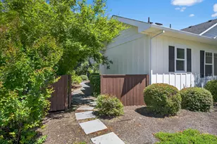 1407 Rustler Peak St, Central Point, OR 97502 - Photo 6