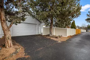 20657 Couples Ln, Bend, OR 97702 - Photo 38