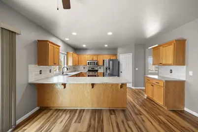 2021 SW 37th Street, Redmond, OR 97756 - Photo 8