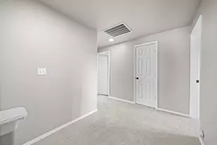 2021 SW 37th St, Redmond, OR 97756 - Photo 20