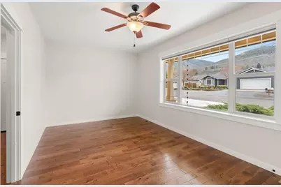 1401 Lithia Way, Talent, OR 97540 - Photo 20