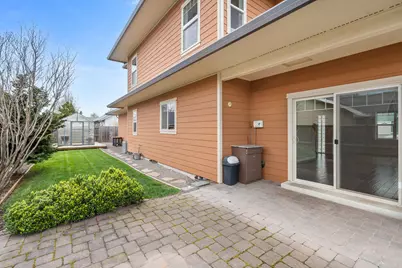 1401 Lithia Way, Talent, OR 97540 - Photo 36