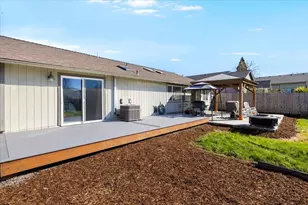 3053 Adams Cir, Medford, OR 97504 - Photo 40