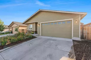 963 SE Maliah Ave, Madras, OR 97741 - Photo 2