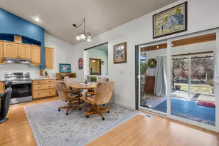 14300 SW Chickadee Rd, Terrebonne, OR 97760 - Photo 10