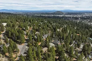 1989 NW Iowa Ave, Bend, OR 97703 - Photo 44