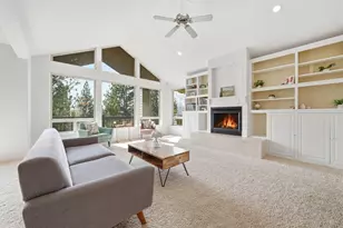 1989 NW Iowa Ave, Bend, OR 97703 - Photo 10