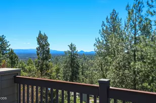 1989 NW Iowa Ave, Bend, OR 97703 - Photo 4