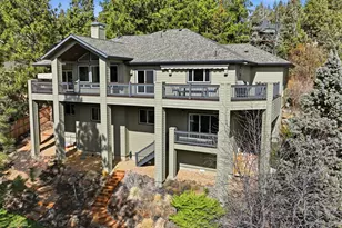 1989 NW Iowa Ave, Bend, OR 97703 - Photo 2