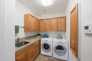 1989 NW Iowa Ave, Bend, OR 97703 - Photo 26