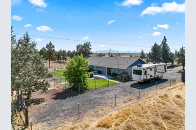 1923 NE Upas Avenue, Redmond, OR 97756 - Photo 34