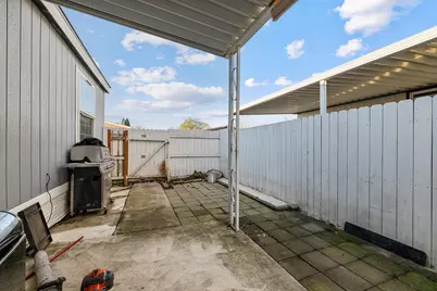 1570 S Peach Street #67, Medford, OR 97501 - Photo 20