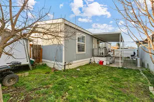 1570 S Peach St, Medford, OR 97501 - Photo 16