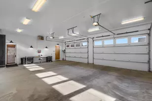 64105 Johnson Rd, Bend, OR 97703 - Photo 48