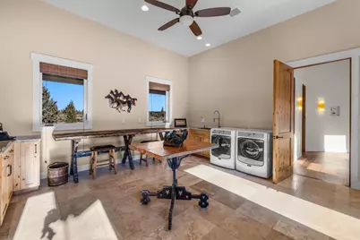 64105 Johnson Road, Bend, OR 97703 - Photo 40