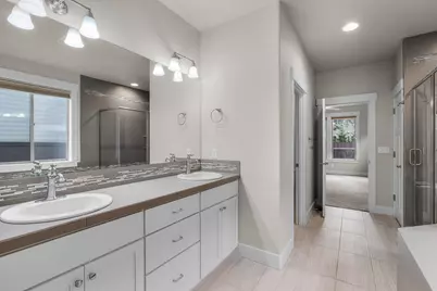 19147 Park Commons Drive, Bend, OR 97703 - Photo 20