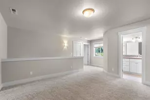19147 Park Commons Dr, Bend, OR 97703 - Photo 30