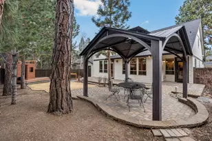 19147 Park Commons Dr, Bend, OR 97703 - Photo 44