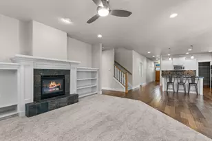 19147 Park Commons Dr, Bend, OR 97703 - Photo 16