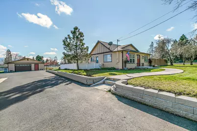 3985 Calhoun Road, Medford, OR 97501 - Photo 6