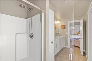 20657 SE Meadowsweet Dr, Bend, OR 97702 - Photo 26