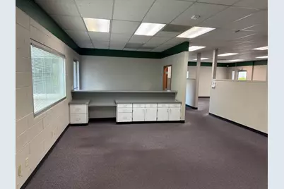 1165 Fisher Avenue, Medford, OR 97504 - Photo 8