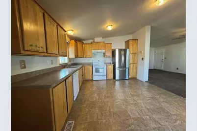 4200 Summers Lane #UNIT 73, Klamath Falls, OR 97603 - Photo 6