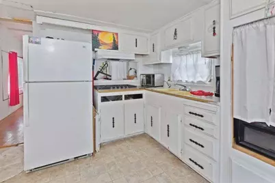 7001 Rogue River Highway #SPC 29, Grants Pass, OR 97527 - Photo 4