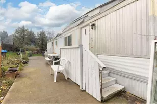 7001 Rogue River Hwy, Grants Pass, OR 97527 - Photo 2