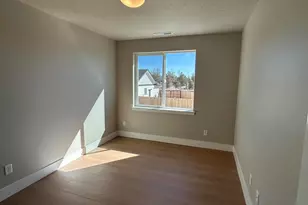 4076 SW 39th St, Redmond, OR 97756 - Photo 20