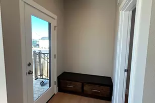 4076 SW 39th St, Redmond, OR 97756 - Photo 4