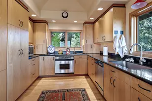 290 Skycrest Dr, Ashland, OR 97520 - Photo 16