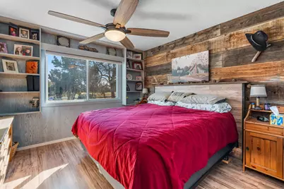 481 SW Helmholtz Way, Redmond, OR 97756 - Photo 12