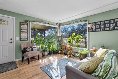 481 SW Helmholtz Way, Redmond, OR 97756 - Photo 6